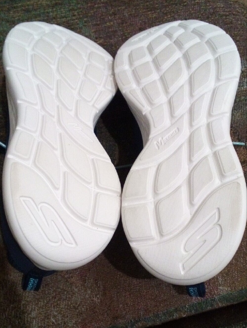 Skechers Navy Athletic Sneakers with Teal Lining - Picture 8 of 9
